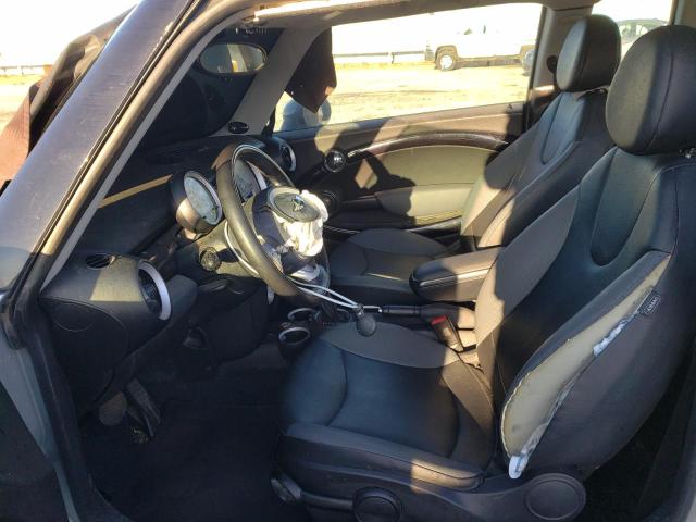 Photo 7 from auction – 2010 MINI COOPER CLU with VIN WMWML3C52ATX38140