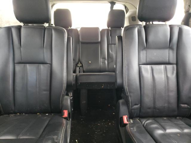 Photo 10 from auction – 2013 CHRYSLER TOWN & COU with VIN 2C4RC1BG9DR706295