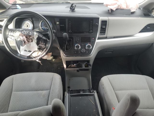 Photo 8 from auction – 2018 TOYOTA SIENNA LE with VIN 5TDKZ3DC9JS913262