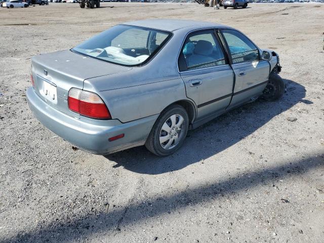 Photo 3 from auction – 1996 HONDA ACCORD with VIN 1HGCD5636TA000861
