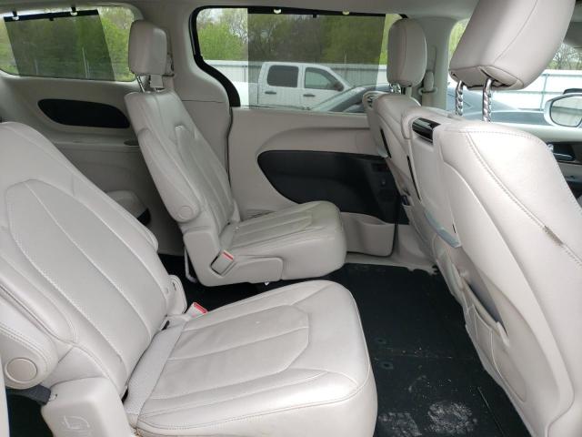 Photo 11 from auction – 2017 CHRYSLER PACIFICA T with VIN 2C4RC1EGXHR559857