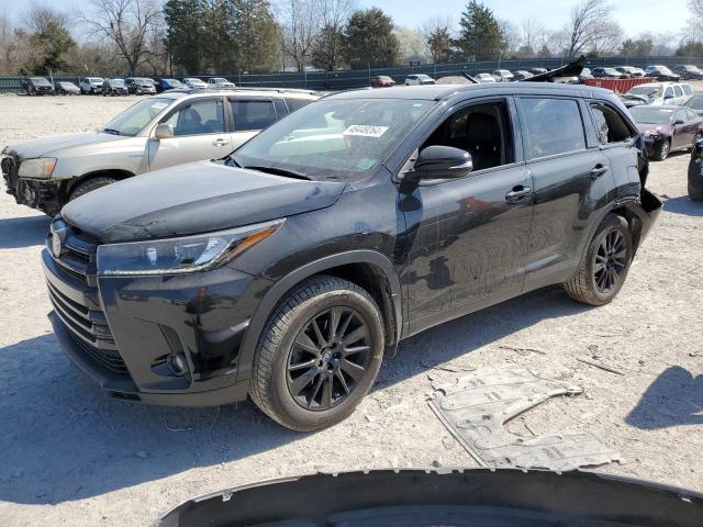 TOYOTA HIGHLANDER 2019 with VIN 5TDJZRFH9KS973339 - Photo from auction