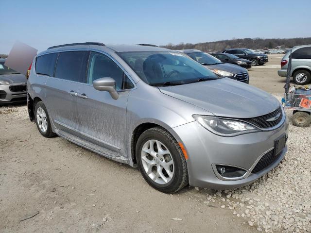 Photo 4 from auction – 2017 CHRYSLER PACIFICA T with VIN 2C4RC1BG5HR769688