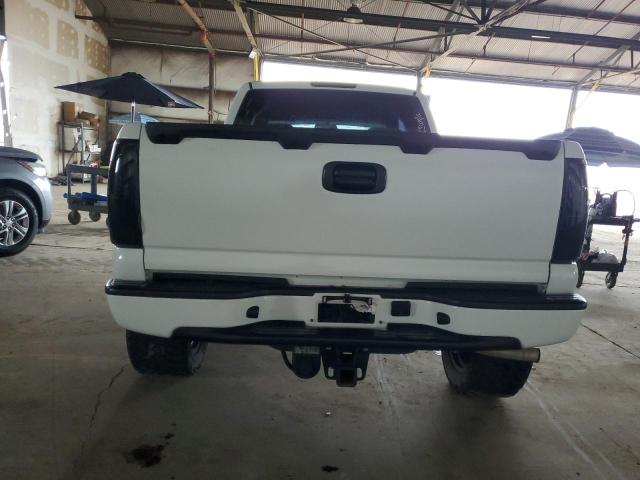 Photo 6 from auction – 2004 CHEVROLET SILVERADO with VIN 2GCEK19T841316582