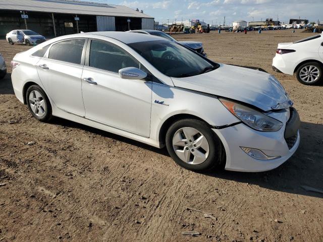 Photo 4 from auction – 2012 HYUNDAI SONATA HYB with VIN KMHEC4A40CA034682