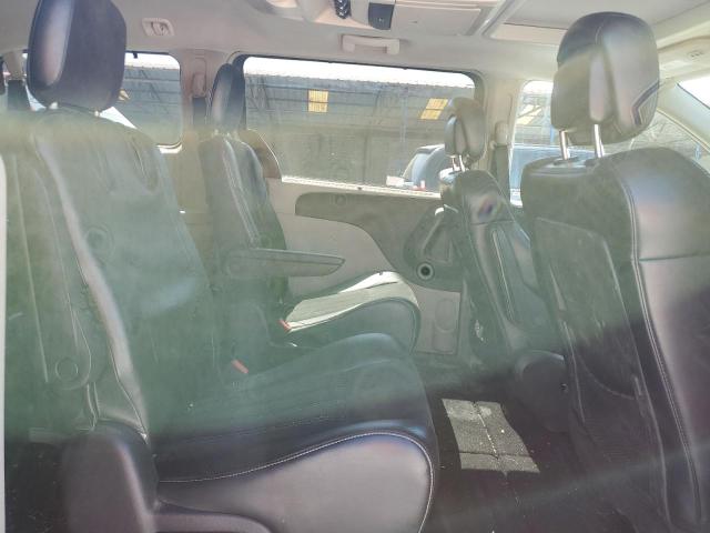 Photo 10 from auction – 2014 CHRYSLER TOWN & COU with VIN 2C4RC1CG9ER373659