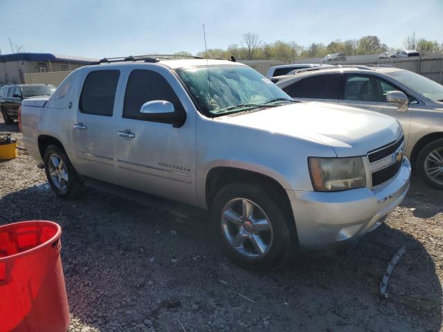 Photo 4 from auction – 2013 CHEVROLET AVALANCHE with VIN 3GNMCGE05DG264365