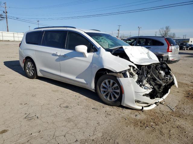 Photo 4 from auction – 2018 CHRYSLER PACIFICA T with VIN 2C4RC1BG9JR141820