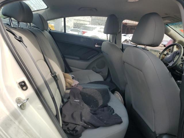 Photo 10 from auction – 2015 KIA FORTE LX with VIN KNAFK4A65F5333883