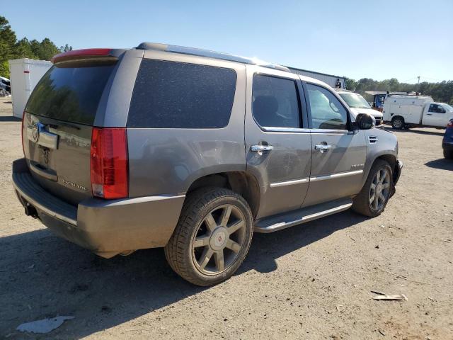 Photo 3 from auction – 2011 CADILLAC ESCALADE L with VIN 1GYS4BEF3BR168505