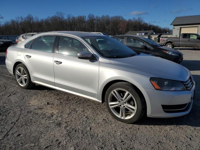 Photo 4 from auction – 2014 VOLKSWAGEN PASSAT SE with VIN 1VWBT7A3XEC113233