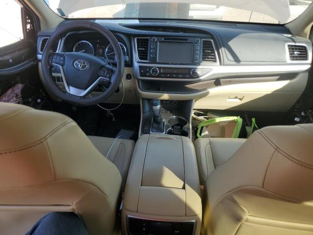 Photo 8 from auction – 2017 TOYOTA HIGHLANDER with VIN 5TDJZRFHXHS365354