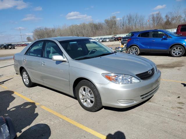 Photo 4 from auction – 2004 TOYOTA CAMRY LE with VIN 4T1BF32KX4U066637