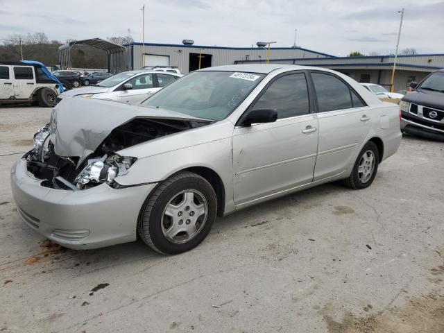TOYOTA CAMRY LE 2003 with VIN 4T1BF32K43U057074 - Photo from auction