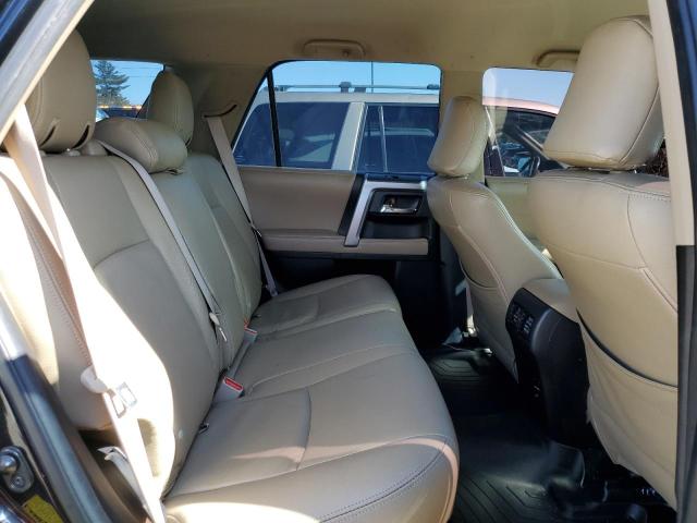Photo 11 from auction – 2016 TOYOTA 4RUNNER SR with VIN JTEZU5JR3G5119076