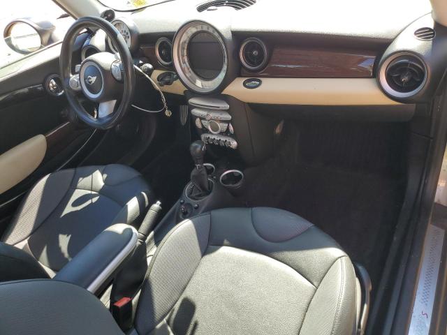 Photo 8 from auction – 2010 MINI COOPER S with VIN WMWMF7C54ATZ69412