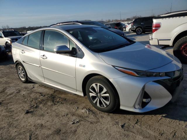Photo 4 from auction – 2018 TOYOTA PRIUS PRIM with VIN JTDKARFP6J3069418
