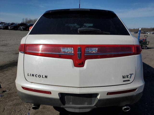 Photo 6 from auction – 2011 LINCOLN MKT with VIN 2LMHJ5AT3BBJ50126