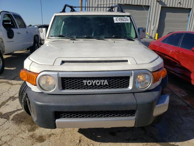 Photo 5 from auction – 2012 TOYOTA FJ CRUISER with VIN JTEZU4BF4CK011902