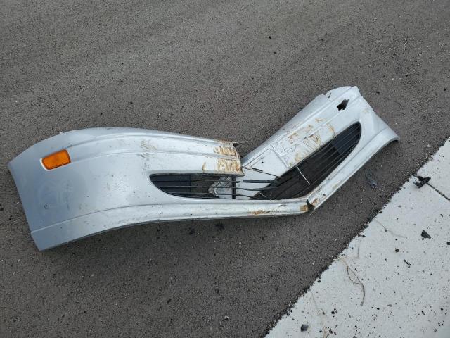 Photo 12 from auction – 2001 FORD FOCUS SE with VIN 1FAFP34P41W221779