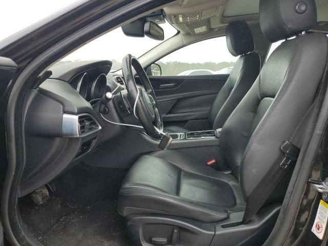 Photo 7 from auction – 2017 JAGUAR XE with VIN SAJAR4BG4HA947156