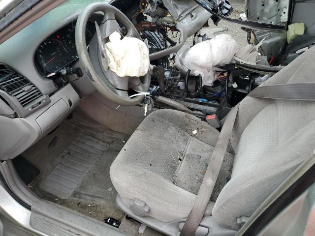 Photo 7 from auction – 2002 TOYOTA CAMRY LE with VIN JTDBE32K720099946