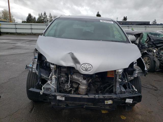 Photo 5 from auction – 2016 TOYOTA SIENNA LE with VIN 5TDKK3DCXGS714640