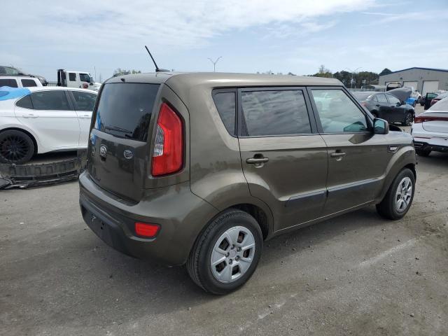 Photo 3 from auction – 2013 KIA SOUL with VIN KNDJT2A53D7516562