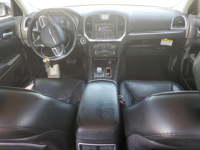 Photo 8 from auction – 2018 CHRYSLER 300 LIMITE with VIN 2C3CCAEG1JH159661