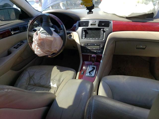 Photo 8 from auction – 2002 LEXUS ES 300 with VIN JTHBF30G625017234