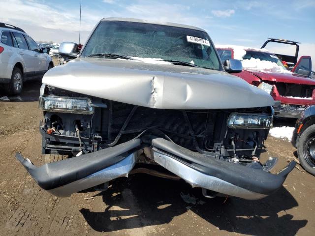Photo 5 from auction – 2002 CHEVROLET SILVERADO with VIN 1GCEK19T92Z107100