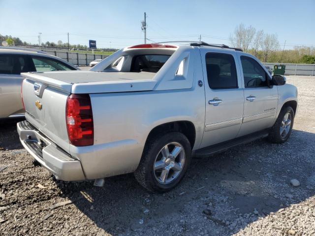 Photo 3 from auction – 2013 CHEVROLET AVALANCHE with VIN 3GNMCGE05DG264365