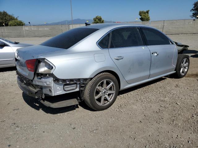 Photo 3 from auction – 2015 VOLKSWAGEN PASSAT S with VIN 1VWAT7A34FC071042