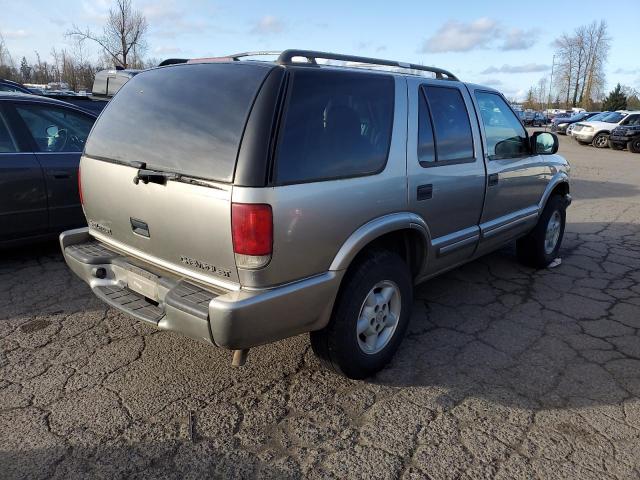 Photo 3 from auction – 2000 CHEVROLET BLAZER with VIN 1GNDT13W8Y2358677