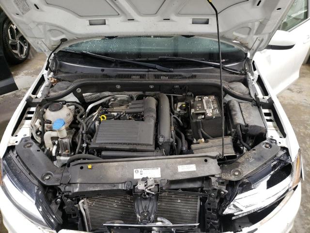 Photo 11 from auction – 2018 VOLKSWAGEN JETTA S with VIN 3VW2B7AJ4JM234589