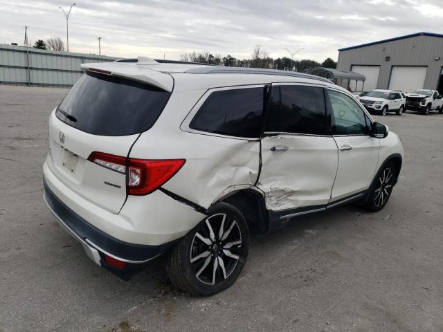 Photo 3 from auction – 2019 HONDA PILOT TOUR with VIN 5FNYF5H93KB012956