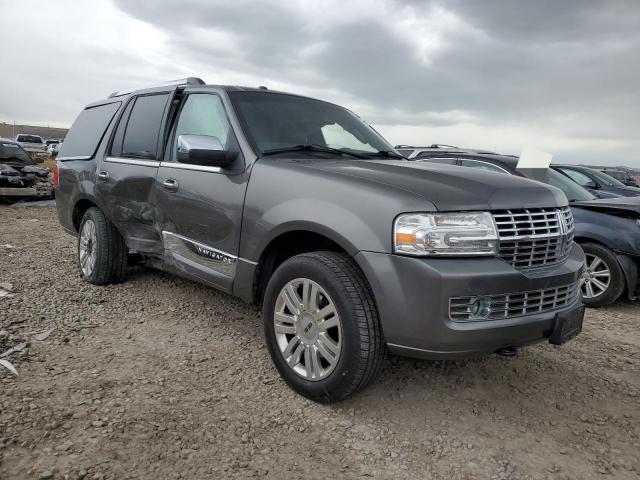 Photo 4 from auction – 2014 LINCOLN NAVIGATOR with VIN 5LMJJ2J55EEL06556