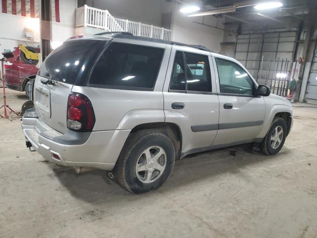 Photo 3 from auction – 2005 CHEVROLET TRAILBLAZE with VIN 1GNDT13S852253369