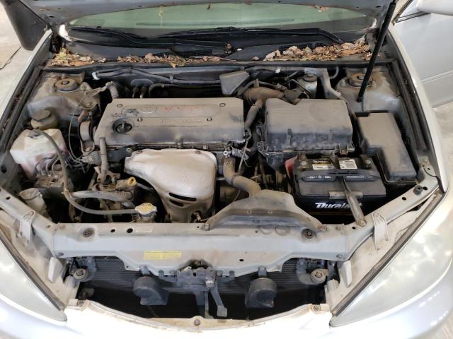 Photo 11 from auction – 2004 TOYOTA CAMRY LE with VIN 4T1BE32K24U930373