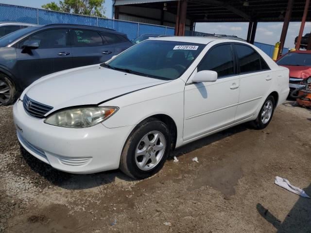 TOYOTA CAMRY LE 2005 with VIN 4T1BE32K05U001722 - Photo from auction