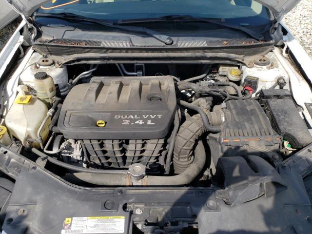 Photo 11 from auction – 2011 CHRYSLER 200 with VIN 1C3BC2FB2BN582617