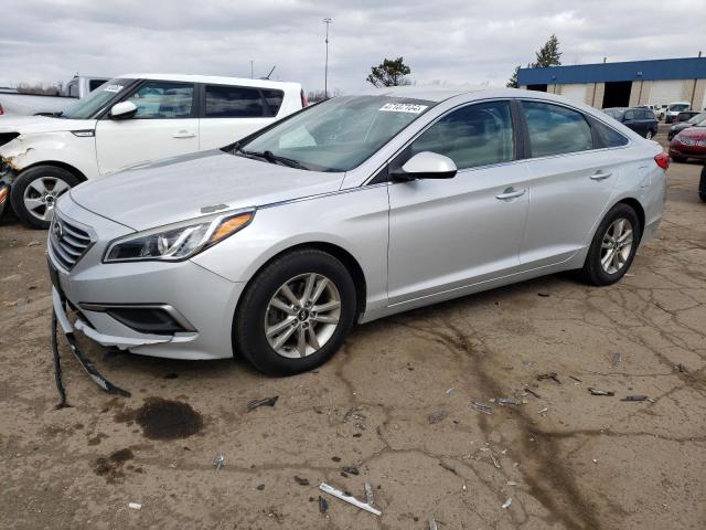 HYUNDAI SONATA SE 2017 with VIN 5NPE24AF6HH468386 - Photo from auction