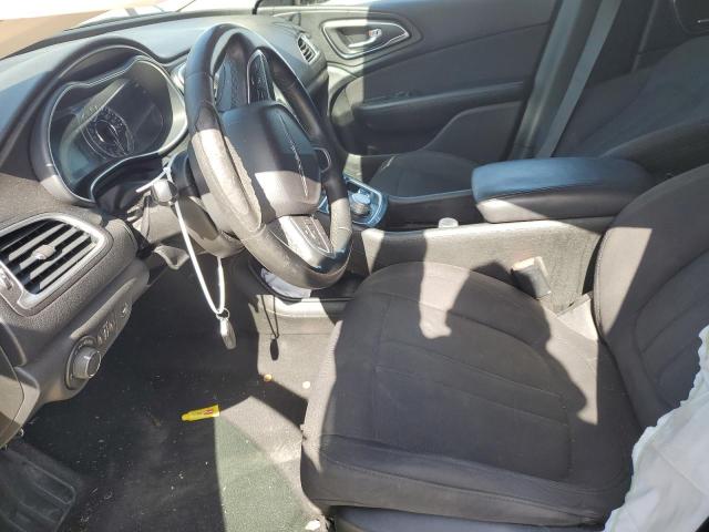 Photo 7 from auction – 2015 CHRYSLER 200 LIMITE with VIN 1C3CCCAB5FN604150