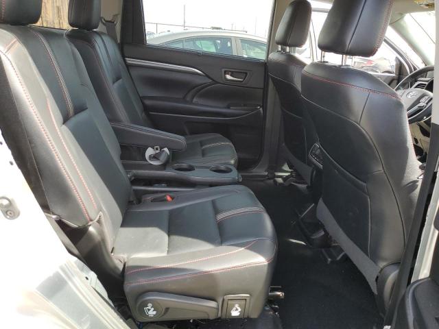 Photo 11 from auction – 2019 TOYOTA HIGHLANDER with VIN 5TDJZRFH6KS612750