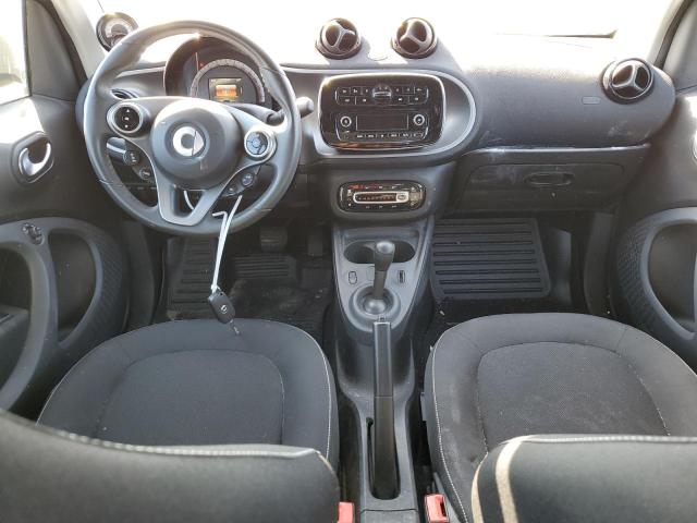 Photo 8 from auction – 2016 SMART FORTWO with VIN WMEFJ5DA2GK061874