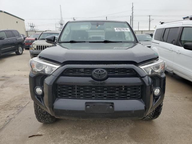 Photo 5 from auction – 2018 TOYOTA 4RUNNER SR with VIN JTEBU5JR6J5554229