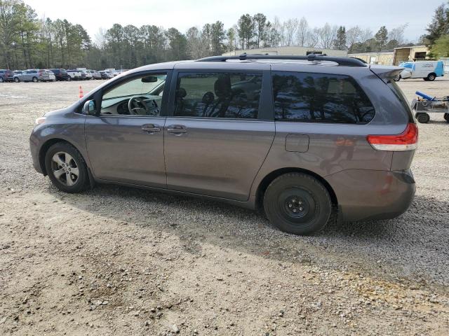 Photo 2 from auction – 2012 TOYOTA SIENNA LE with VIN 5TDKK3DC2CS199000