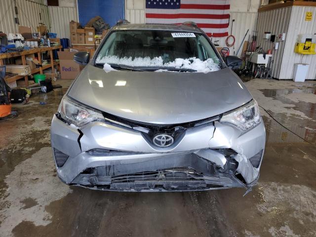 Photo 5 from auction – 2017 TOYOTA RAV4 LE with VIN 2T3BFREV1HW666422