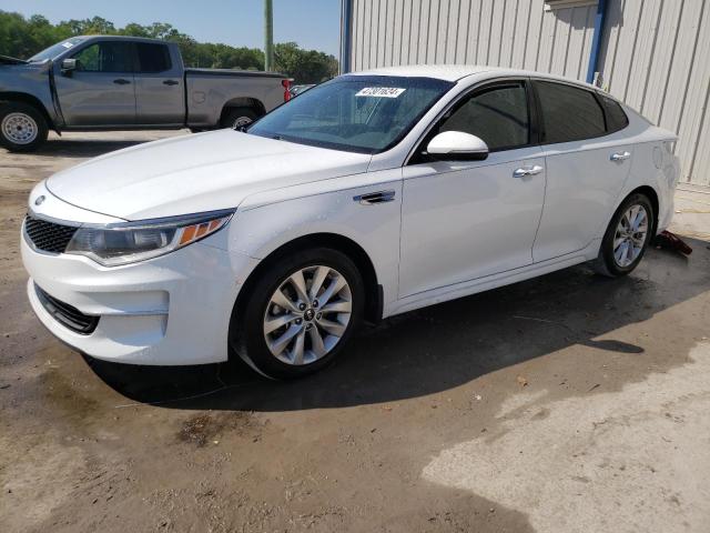 Photo 1 from auction – 2018 KIA OPTIMA LX with VIN 5XXGT4L35JG252586