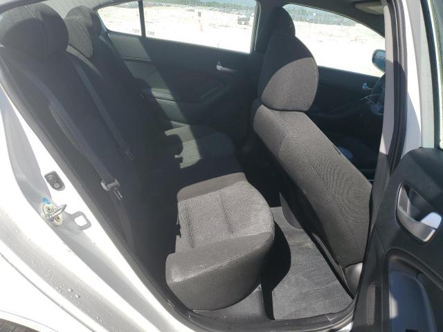 Photo 10 from auction – 2017 KIA FORTE LX with VIN 3KPFK4A77HE044488